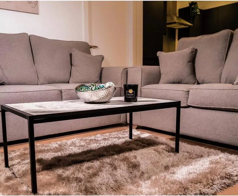 Manchester Lovely 2 Bedrooms Apartment Altrincham