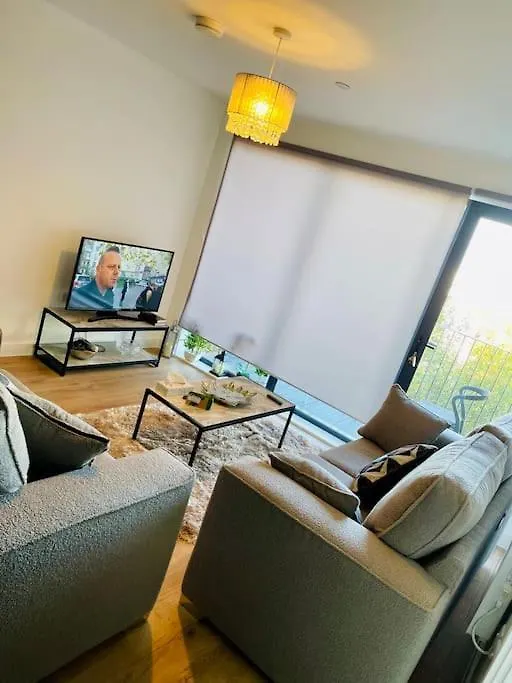 Manchester Lovely 2 Bedrooms Apartment Altrincham
