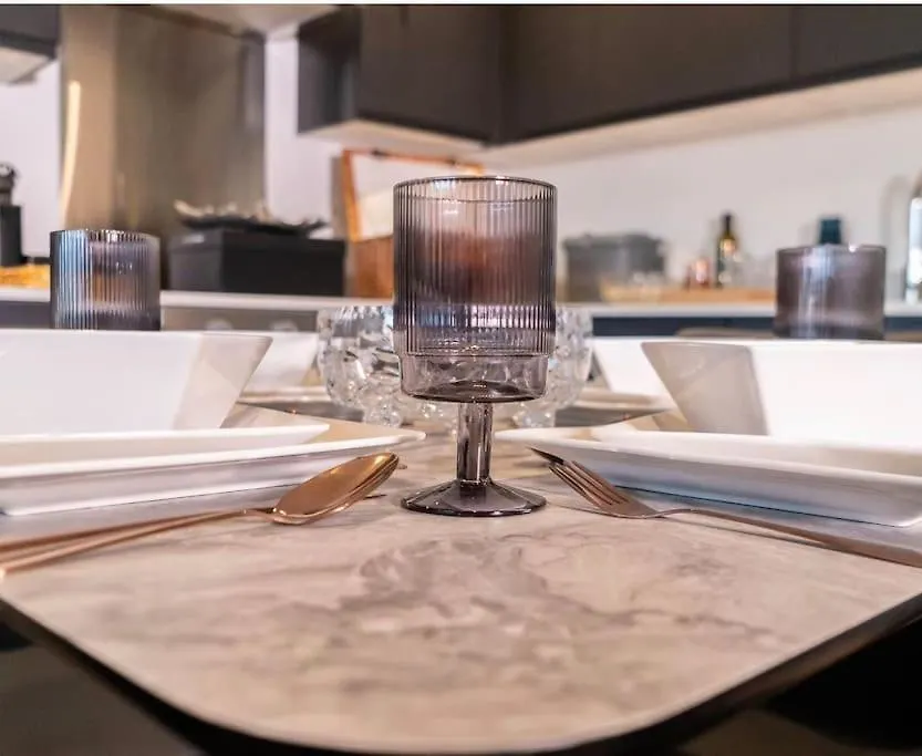 Manchester Lovely 2 Bedrooms Apartment Altrincham 0*,  United Kingdom