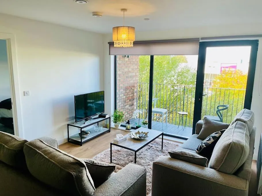 Manchester Lovely 2 Bedrooms Apartment Altrincham